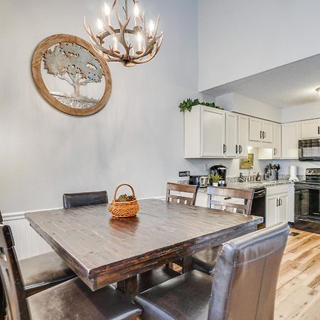 Downtown Gatlinburg Condo With Mountain-View Balcony מראה חיצוני תמונה