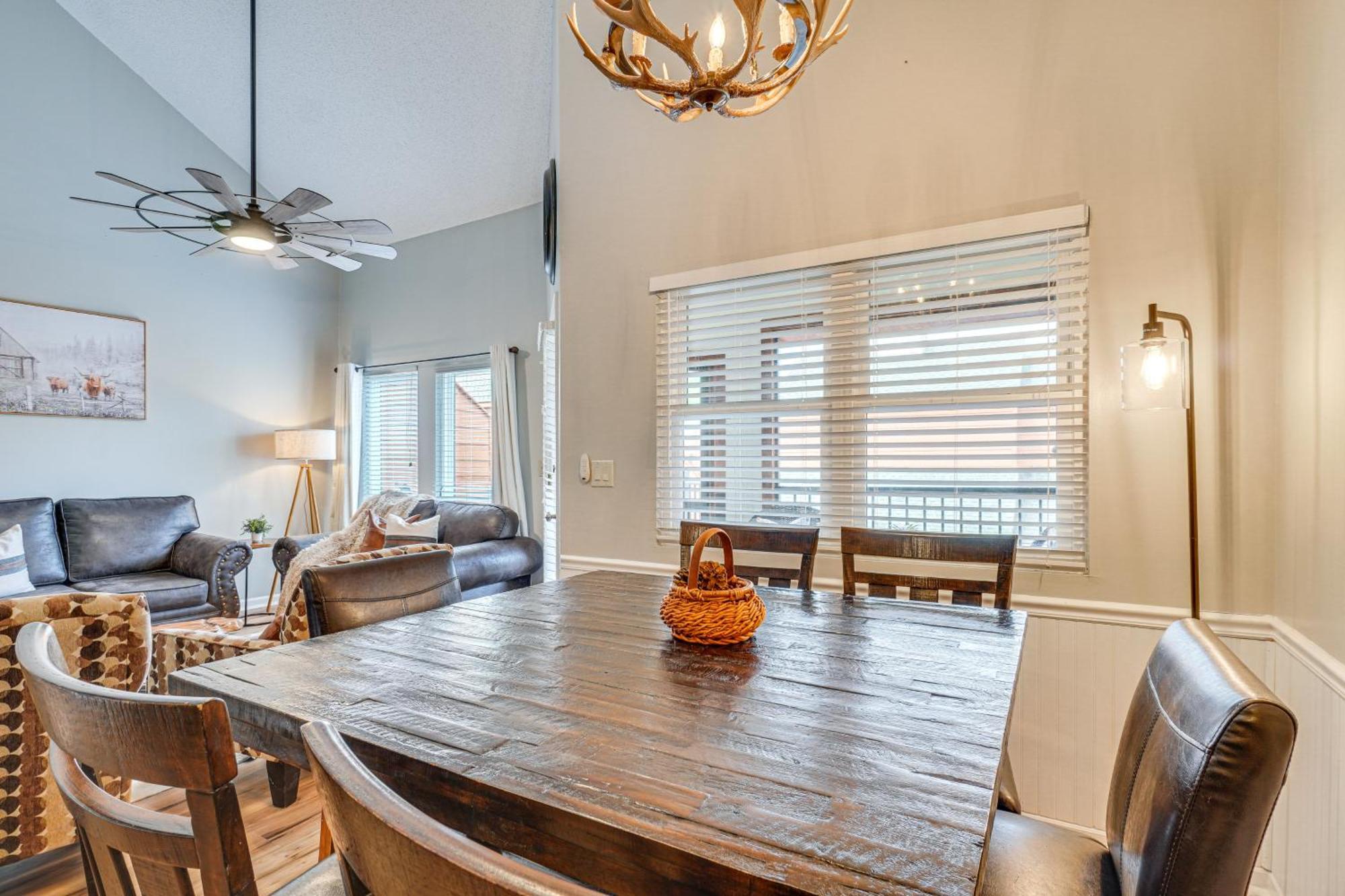 Downtown Gatlinburg Condo With Mountain-View Balcony מראה חיצוני תמונה