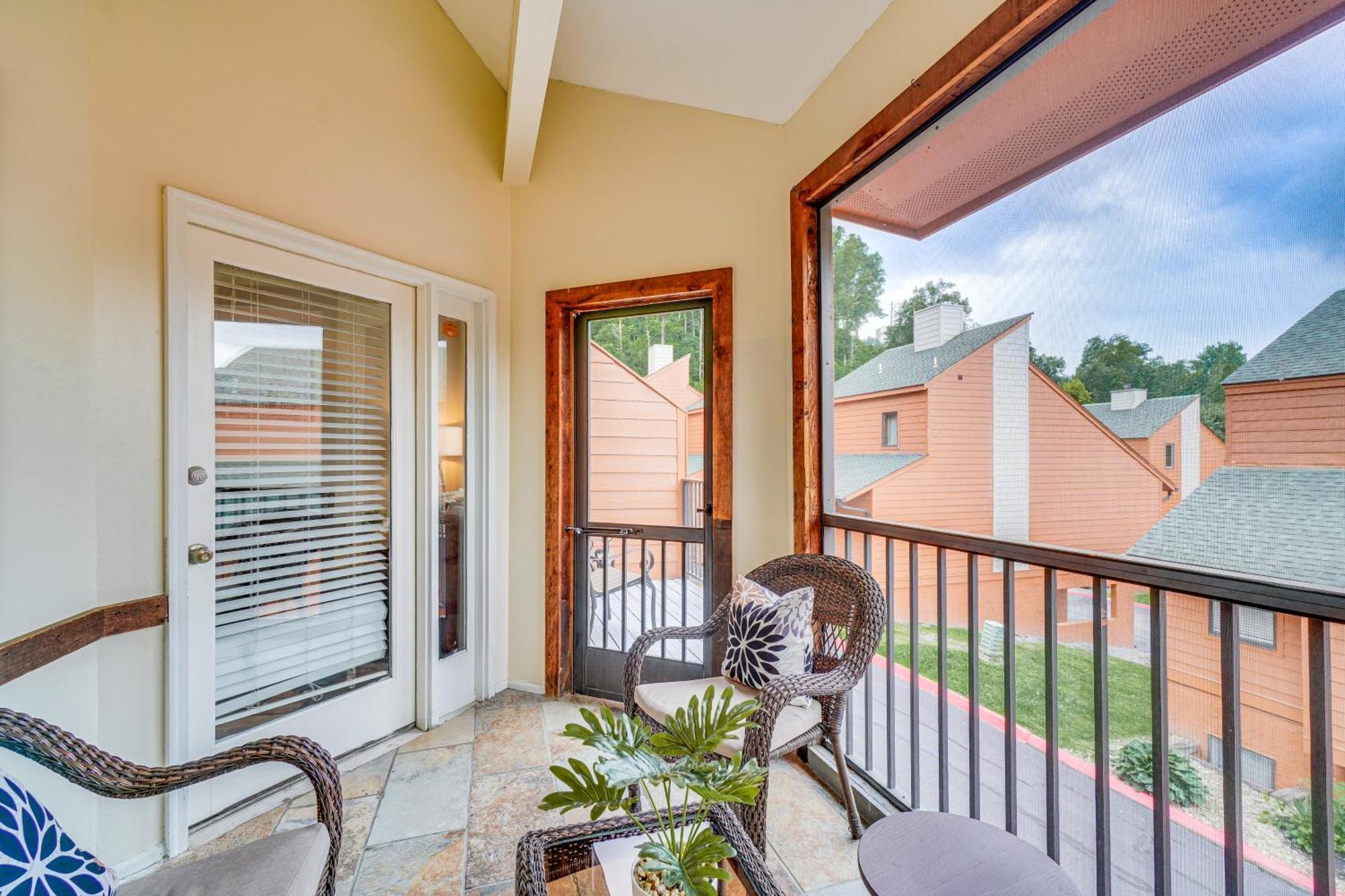 Downtown Gatlinburg Condo With Mountain-View Balcony מראה חיצוני תמונה